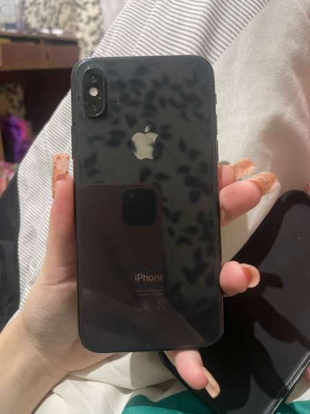 Продам айфон XS