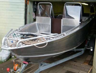 Продаётся новая лодка windboat 47DC(L)
