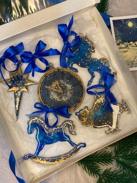 Игрушки из эпоксидной смолы в Томске