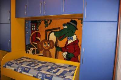 Гарнитур детский- шкафы и кровать