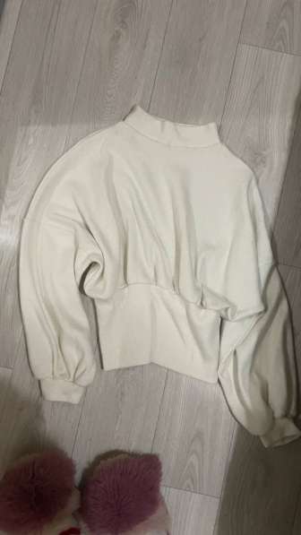 Свитер приталенный