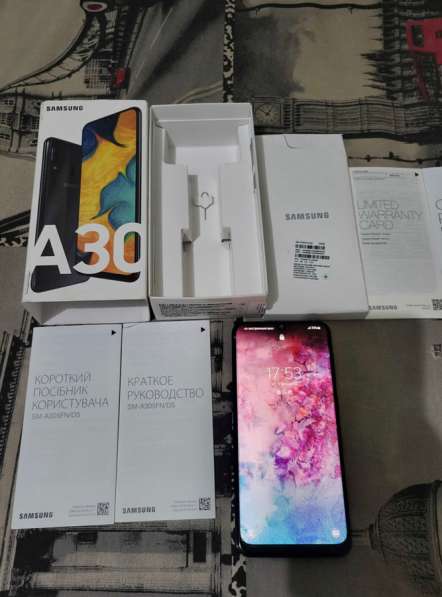 Samsung Galaxy A30 3/32 в Москве