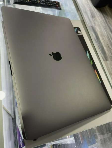 Apple macbook pro 16 в фото 4