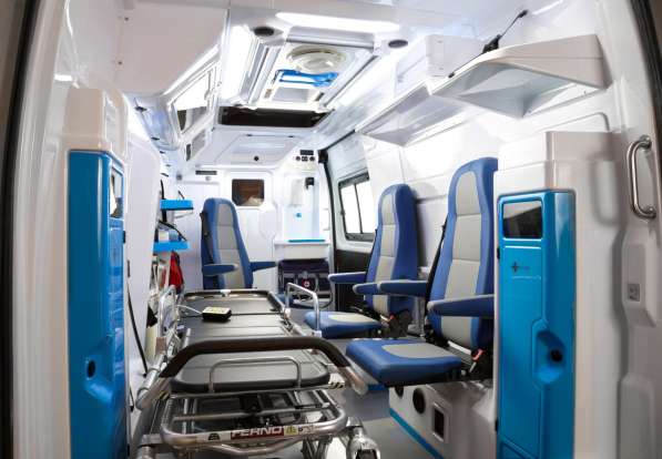 Выездная служба по перевозке лежачих больных в Москве