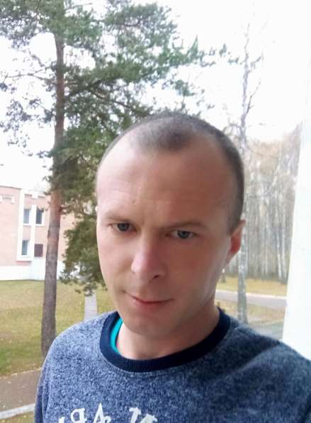 Евгений, 33 года, хочет пообщаться – Привет всем))))