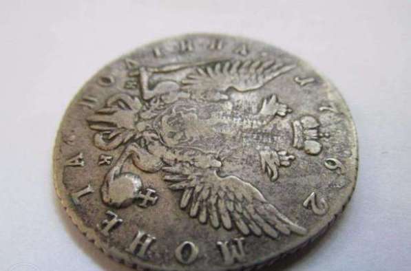 Продам Петр III (полтина) 1762 г. серебро в Москве фото 3