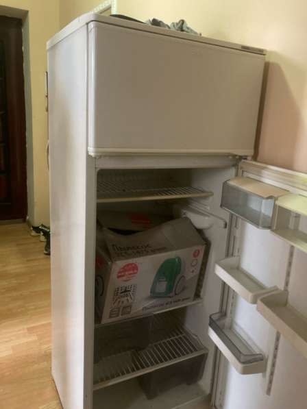 Продам телевизор и холодильник в Краснодаре