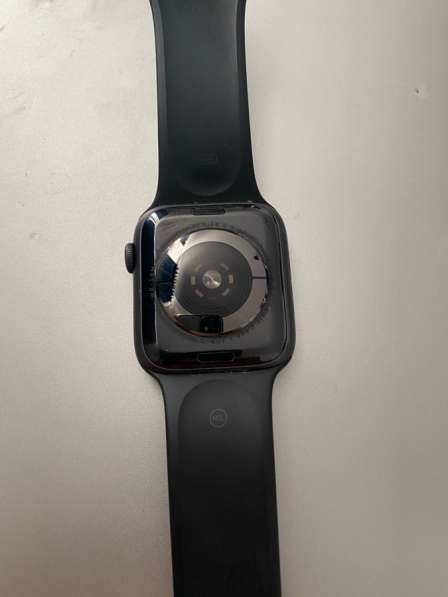 Apple Watch 4 44mm в Екатеринбурге фото 3