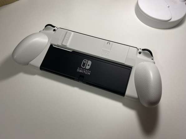 Сменные рукоятки "Skull & Co" для Nintendo Switch