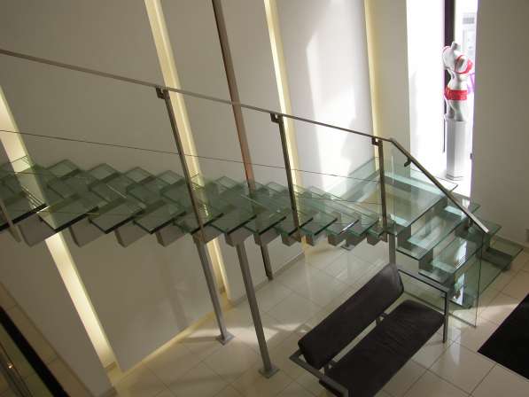 Стеклянные перила для лестниц, лестницы в фото 11