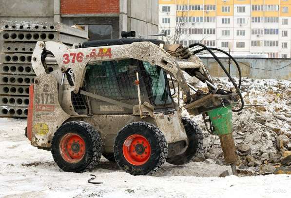 Аренда погрузчика Bobcat с гидромолотом в Саратове фото 3