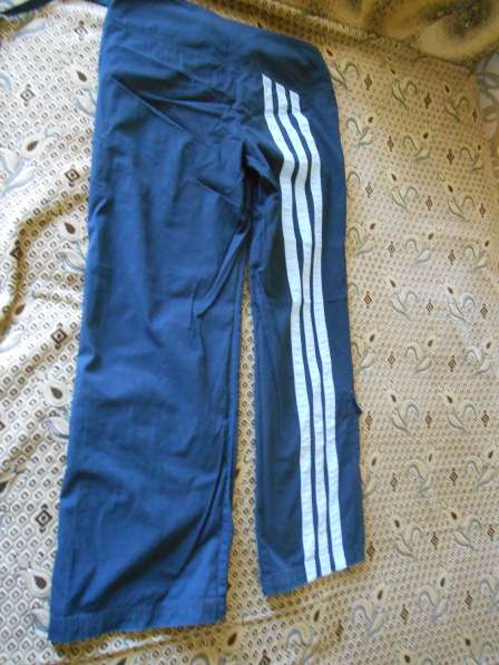 Спортивные брюки Adidas с завязками в фото 5