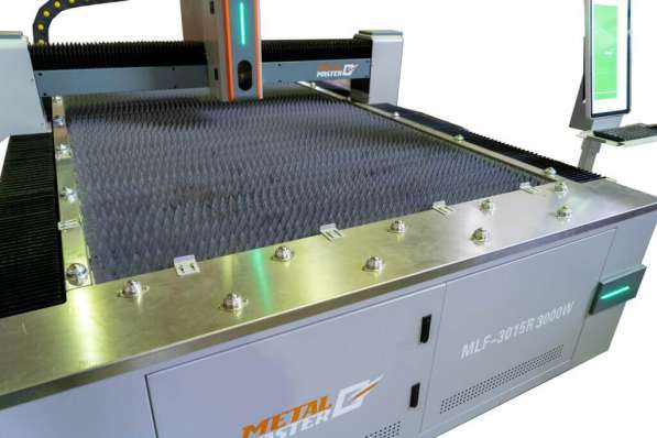 Оптоволоконный лазер metal master MLF-3015R 3000W в Москве