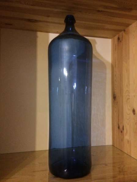 Старинная бутыль синяя большая красивая!