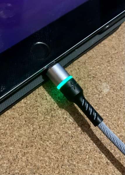 Шнур зарядк iPhone с индикатором зарядки