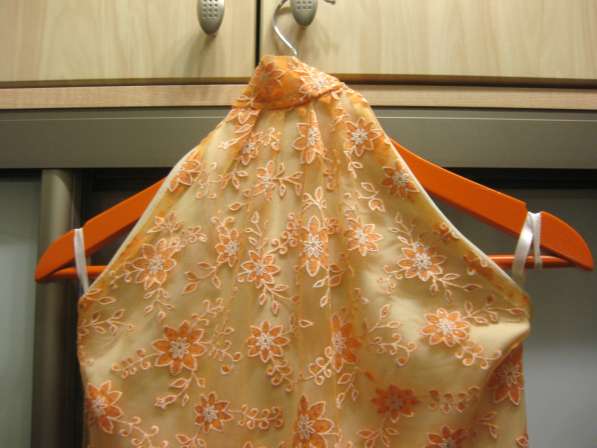 Продам оранжевое платье в Севастополе