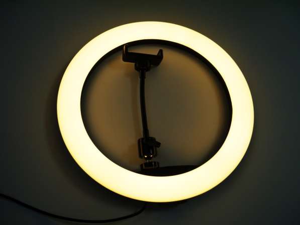 Кольцевая LED лампа RGB MJ33 33см 1 крепл. тел USB в фото 8