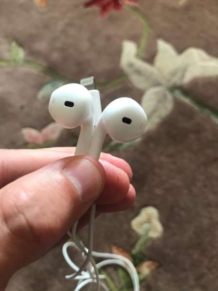 Наушники EarPods