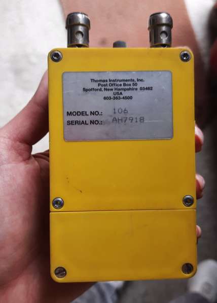 Digital ohmmeter в 