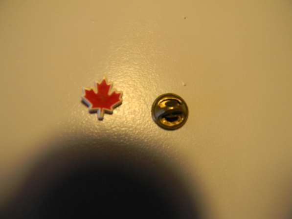 Значок. Канада. кленовый лист, пластмасса, цанга