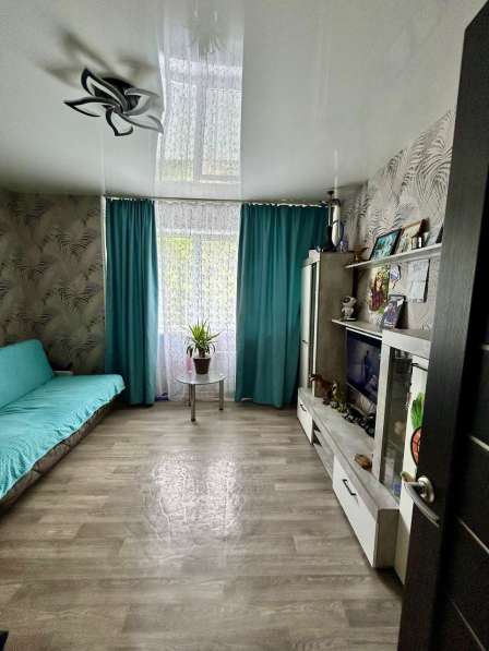 Продам 2 к кв Кабельщиков 8
