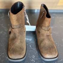 Zara короткие кожаные ботинки для девочек. Размер 27, в Москве