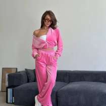 Костюм женский теплый, в Москве