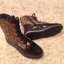 Ботиночки женские, сезон осень-зима, размер 39-40, в Москве