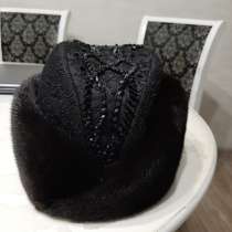 Женская меховая шапка, в Чите