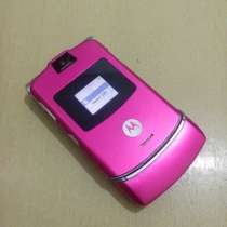 Motorola RAZR V3 Pink (оригинал, комплект), в Москве