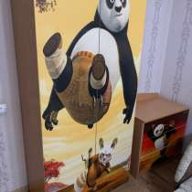 Детская:шкаф, комод, стол. Самовывоз…10т, в Новотроицке