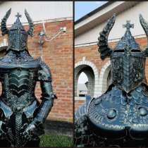 Рыцарь скульптурный, в Краснодаре