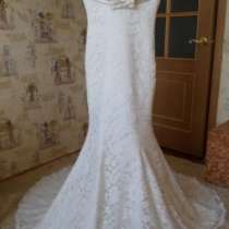 Элегантное свадебное платье, в Югорске