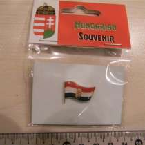 Значок. флаг Венгрии с гербом, желт. тяж. мет, в г.Ереван