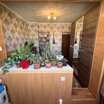 Срочно продам! 2 к.кв. мкр. Восток 5, 105 сер. 53 м2 41,5т.$, в г.Бишкек