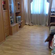Трехкомнатная квартира по цене двухкомнатной, в Санкт-Петербурге