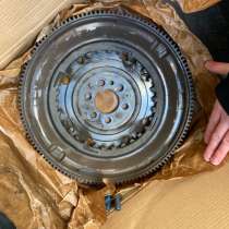 Маховик 415076809 LUK родной бу dsg7, в Москве