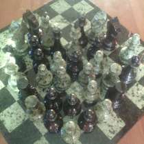 Шахматы из змеевика, в Екатеринбурге