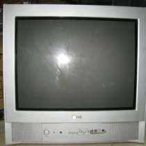 телевизор LG 54см, в Томске