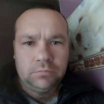 Vlad, 51 год, хочет пообщаться, в Симферополе