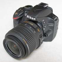 Зеркальный фотоаппарат Nikon 3200, в Астрахани