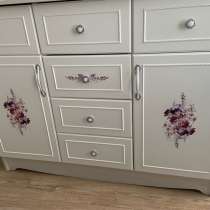 Комод, в Москве