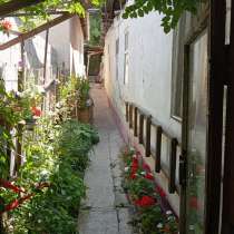 65 000$ США!!! Срочно!!! Продаются пол.дома, А-Атинская\Слав, в г.Бишкек