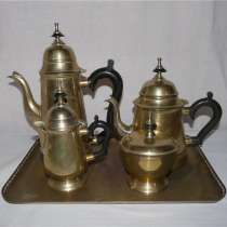 Чайник, кофейник. молочник и сахарница на подносе (K364), в Москве