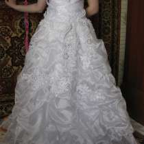 Продам свадебное платье, в Рыбинске