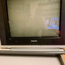 Телевизор Самсунг, б/у, картинка идеальная. 4000₽ , в Нижнекамске