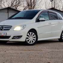 Mercedes-Benz B - 180 - 2011 год, в г.Луганск