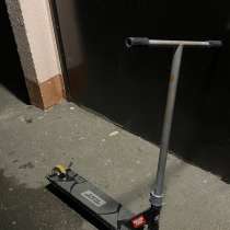 Продам трюковой самокат, полностью кастомизированный, в Железногорске