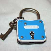 Замок маленький с ключом (G583), в Москве