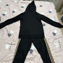 Костюм женский FENDI, в Москве